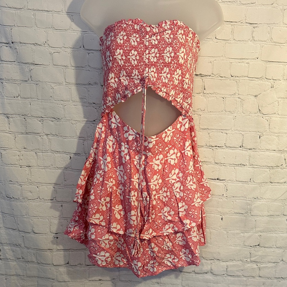 Shore Cut Out Mini Strapless Dress with attached under shorts. NWT